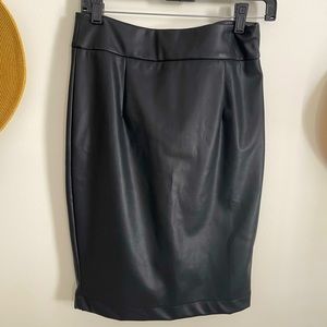 Faux Leather Pencil Skirt EUC Size M